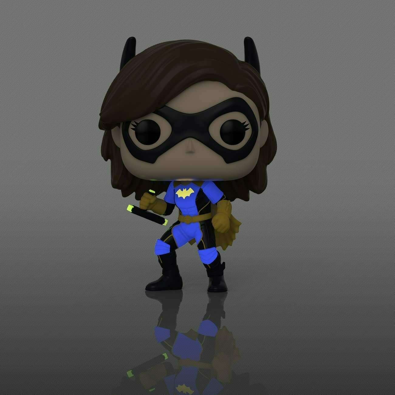 Funko Pop! Batgirl Glow #893 vinyl figure collectible